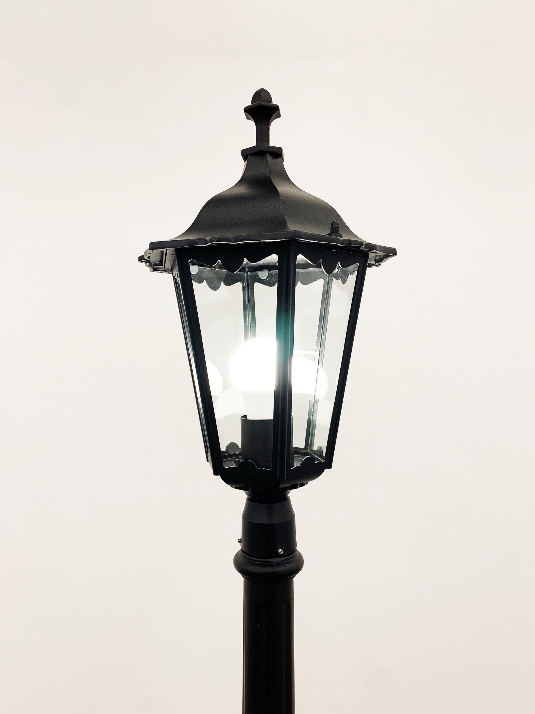 Ghislaine Leung 2025